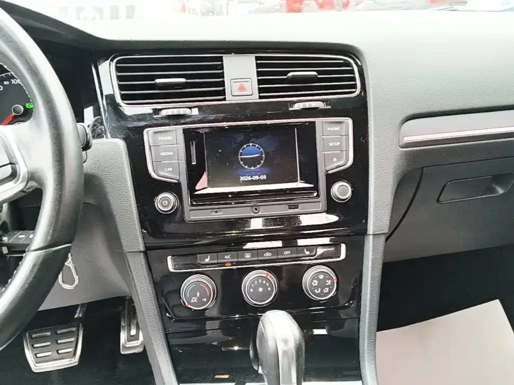 Volkswagen Golf — миниатюра 13