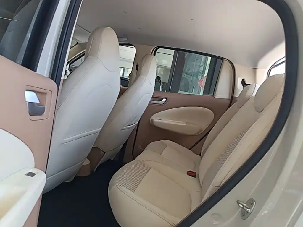 Wuling MINIEV — миниатюра 17