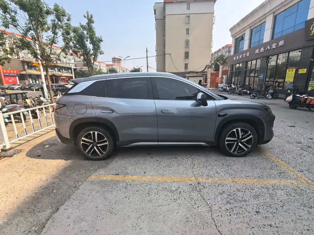 BYD L DM-i — миниатюра 7