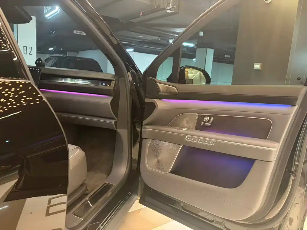 NIO ES8 — миниатюра 17