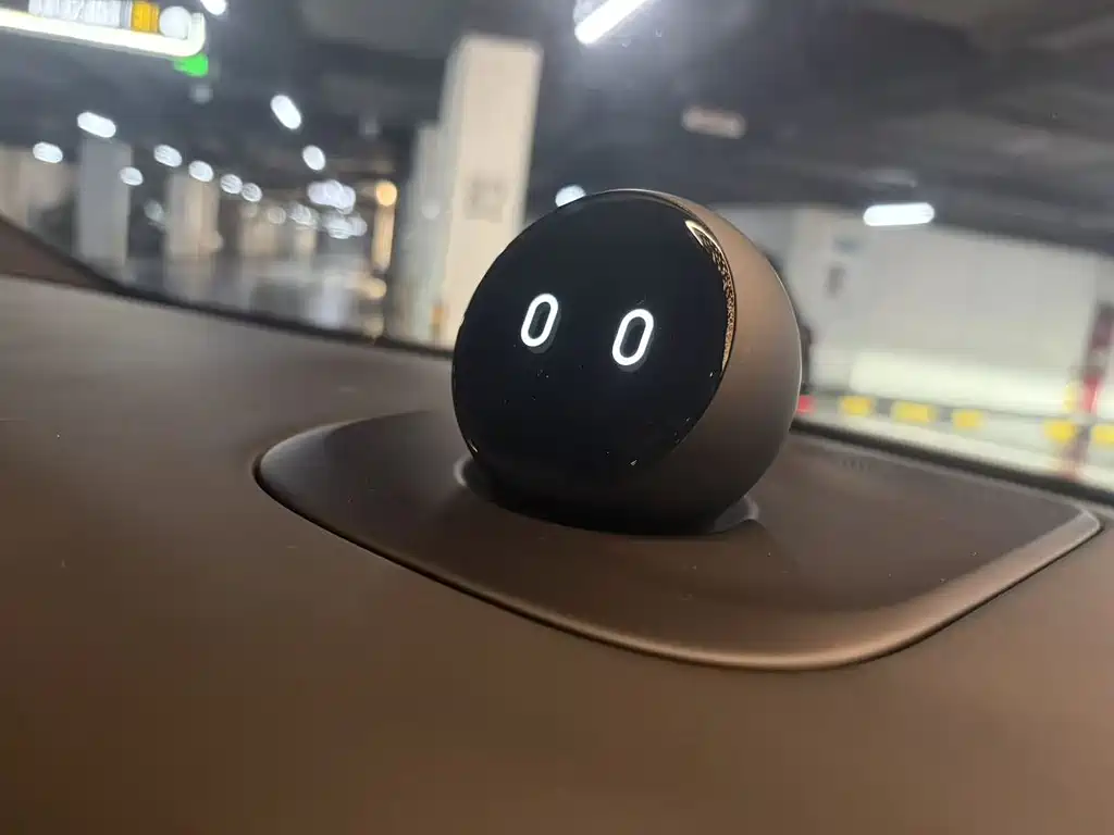 NIO ES8 — миниатюра 20