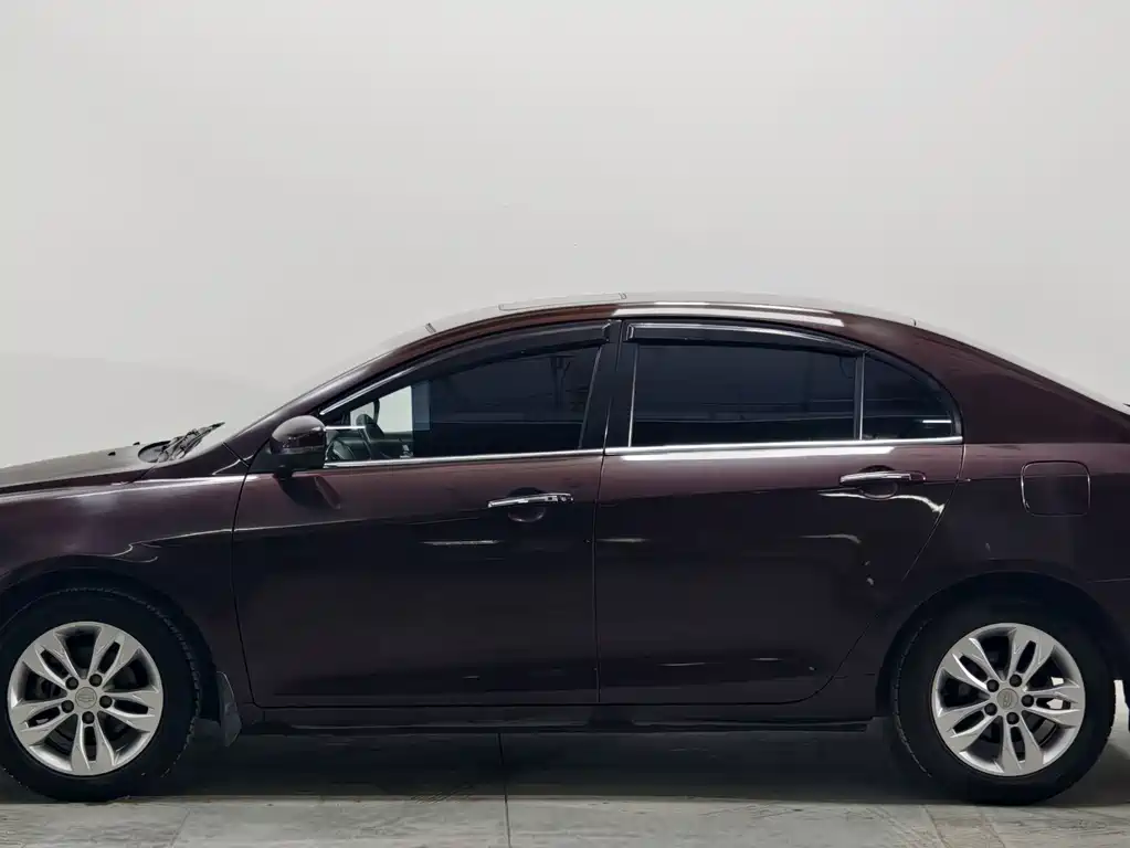 Geely Emgrand — миниатюра 8