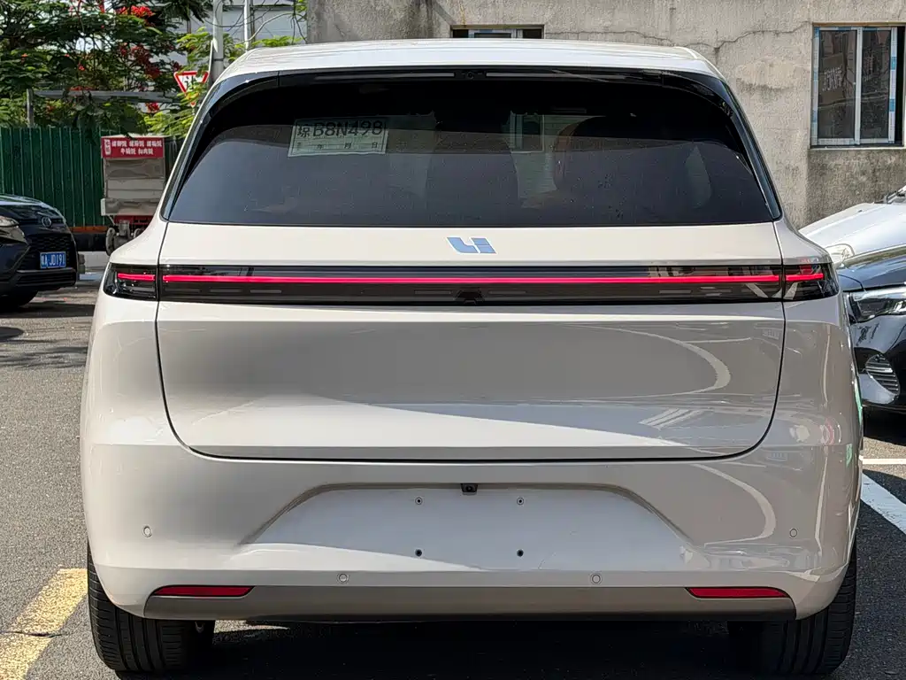 Li Auto L6 2024 Pro