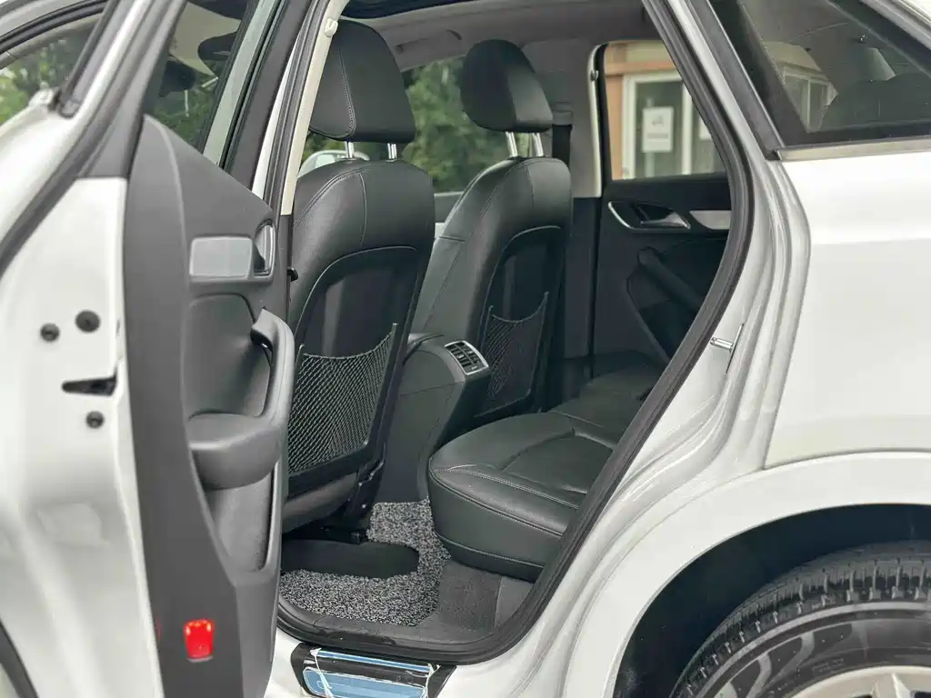 Audi Q3 (Import) — миниатюра 9
