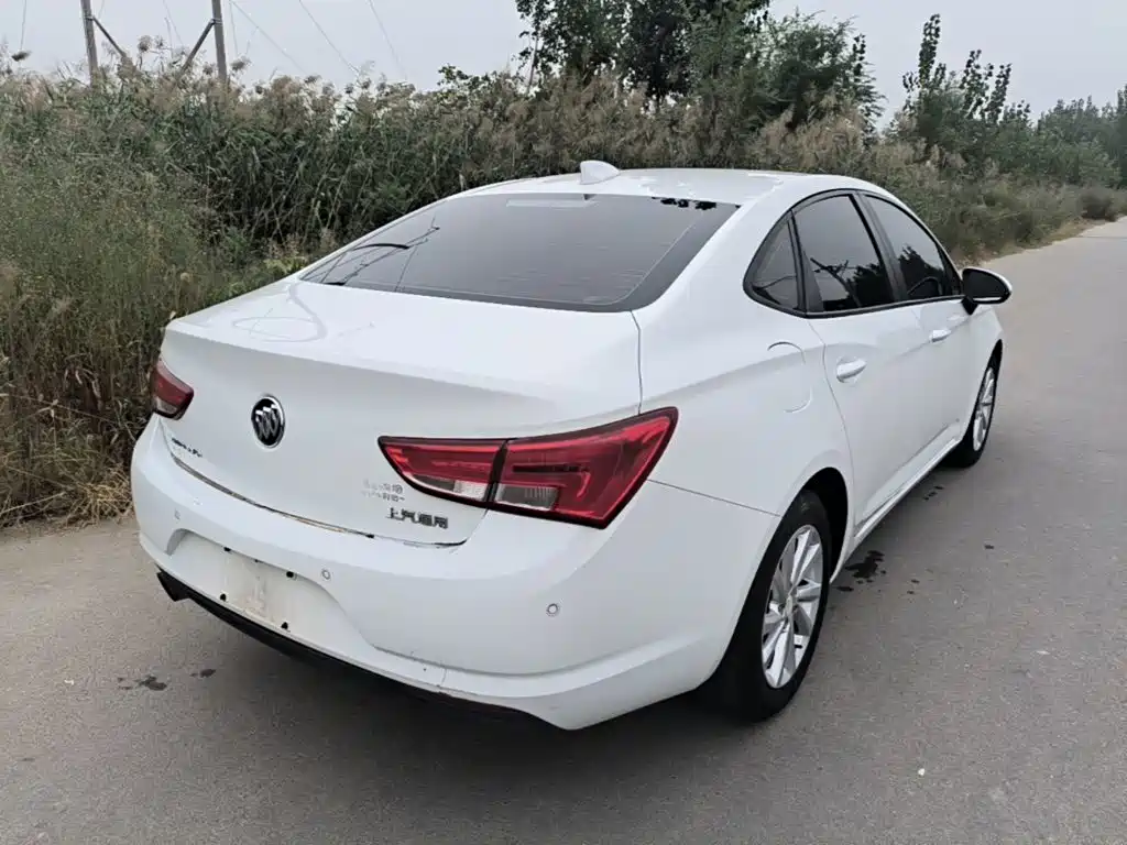 Buick Verano — миниатюра 7