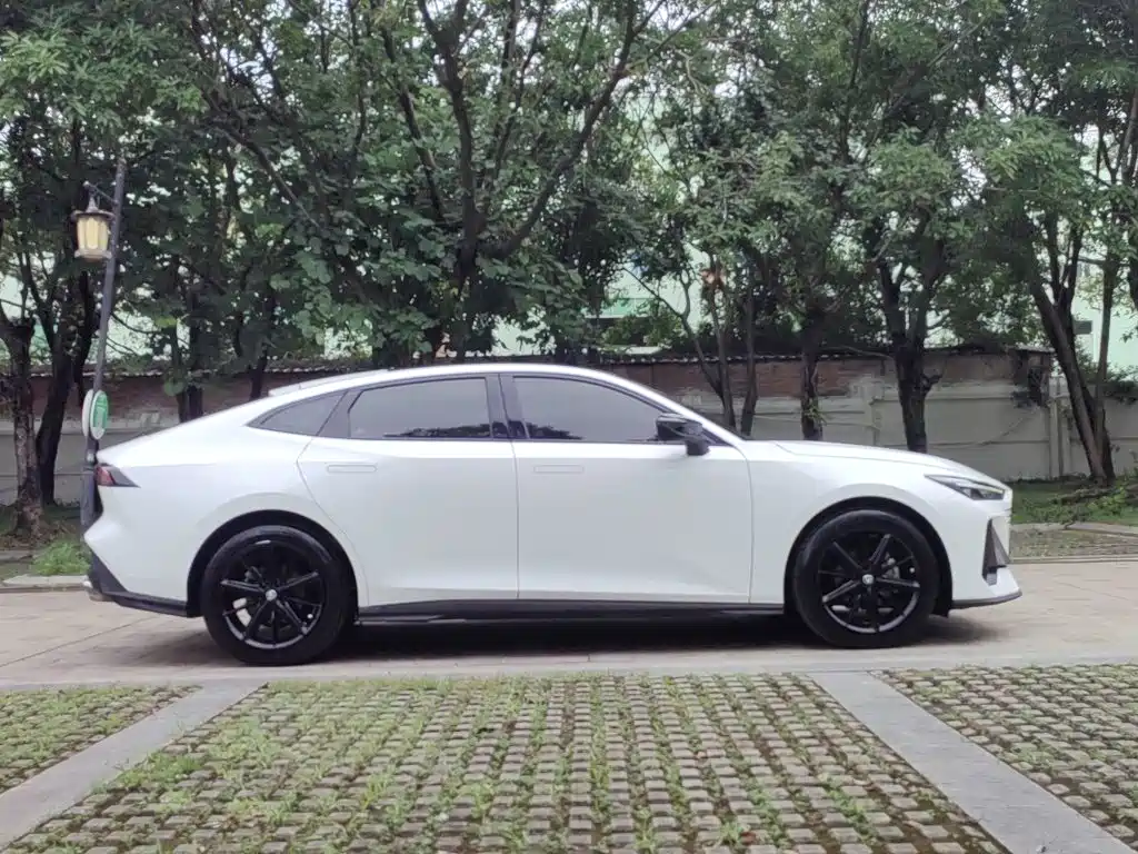 Changan UNI-V — миниатюра 13