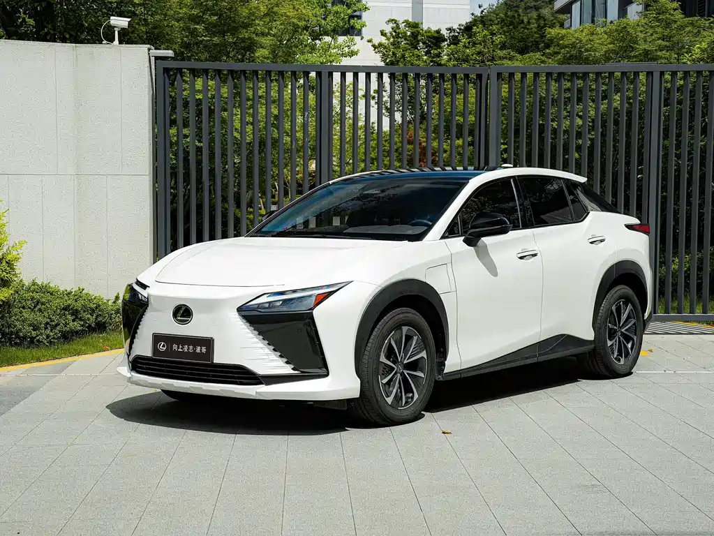 Lexus RZ 2023