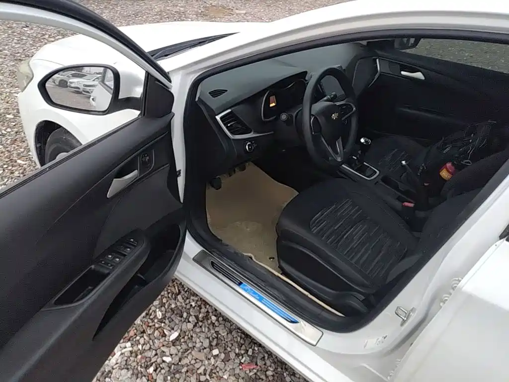 Chevrolet Cavalier — миниатюра 16