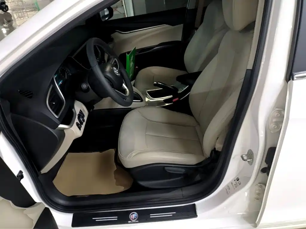 Buick Excelle — миниатюра 15