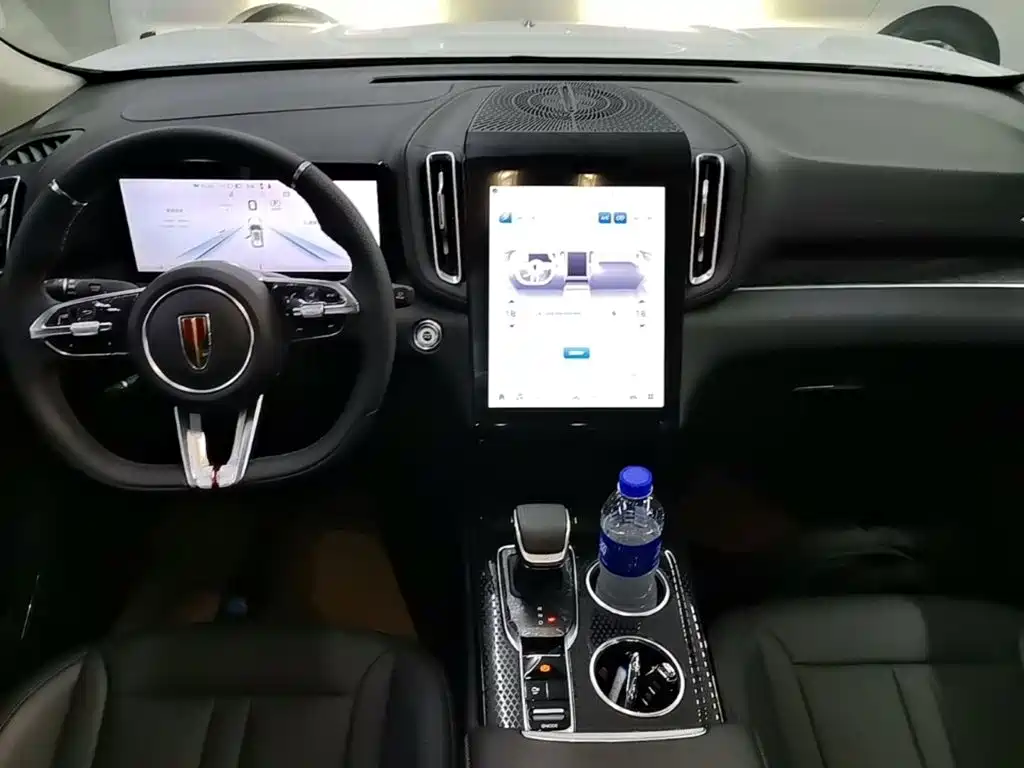 Hongqi Hongqi HS3 PHEV — миниатюра 10