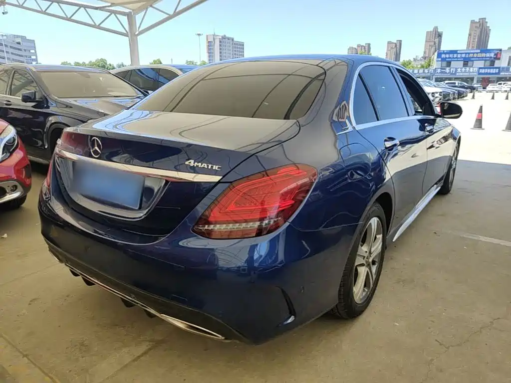 Mercedes-Benz C-Class — миниатюра 7