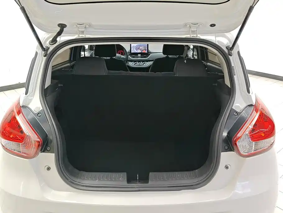 Baojun 310 — миниатюра 4