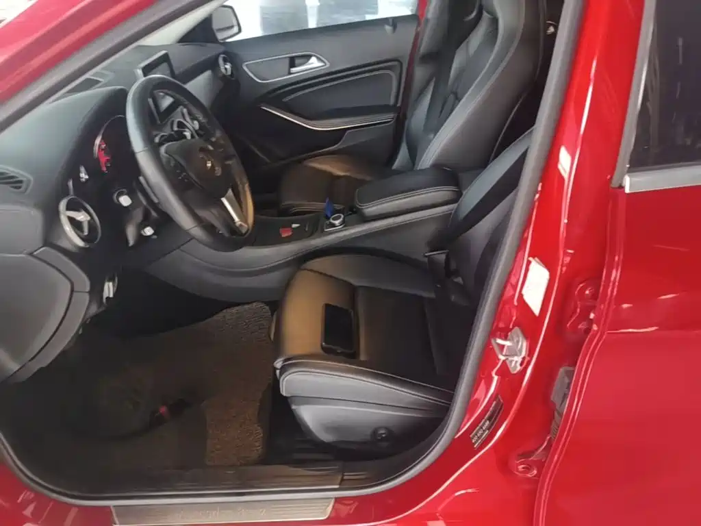 Mercedes-Benz GLA — миниатюра 15