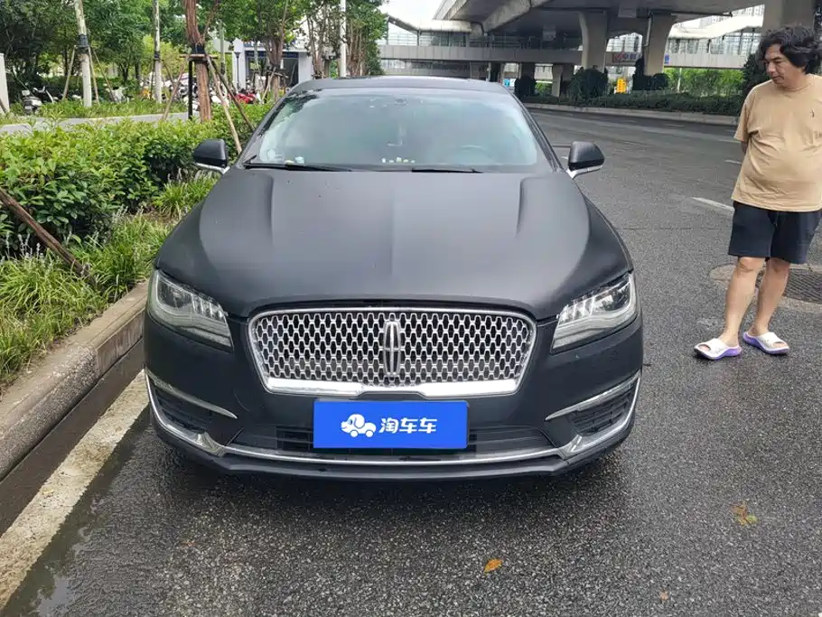 Lincoln MKZ — миниатюра 2