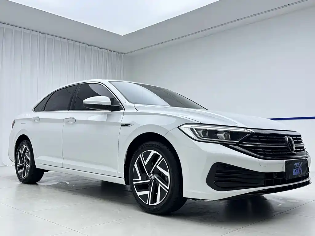 Volkswagen Sagitar — миниатюра 3