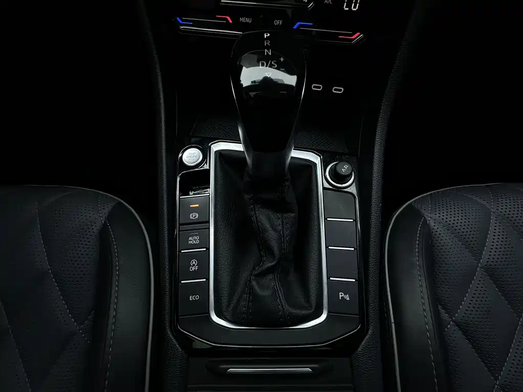 Volkswagen Sagitar — миниатюра 15