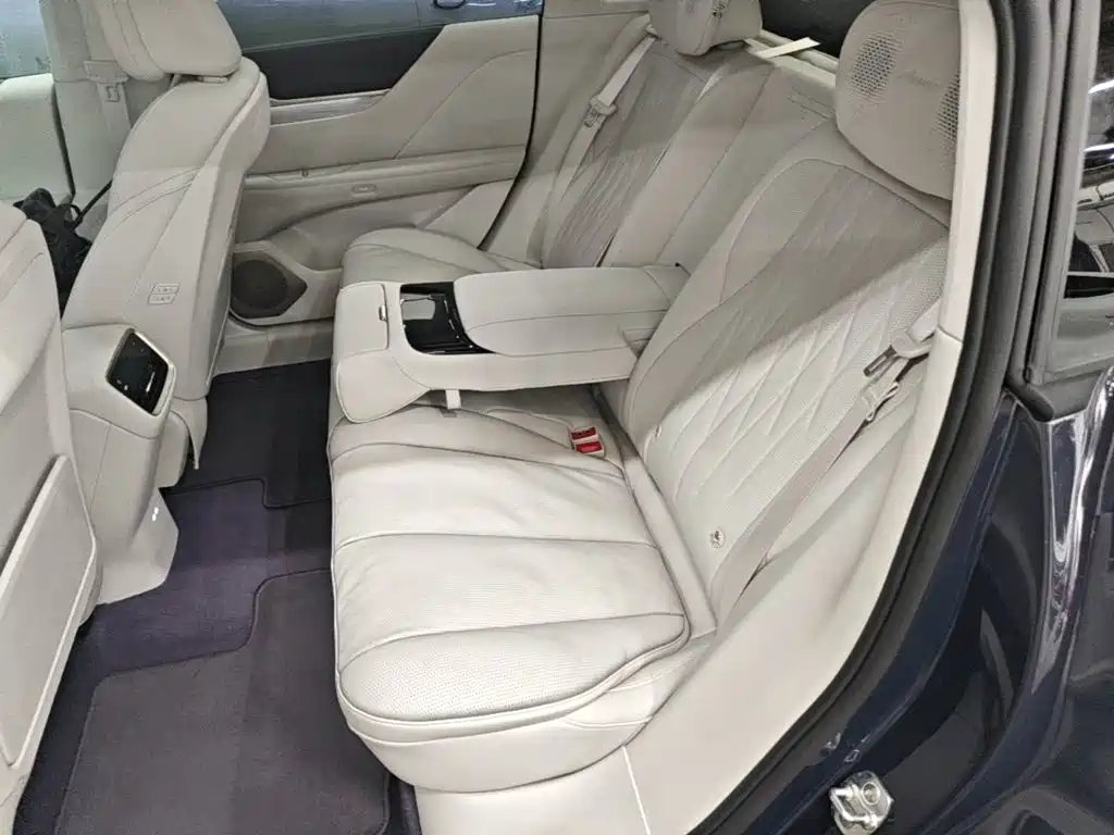 Buick Electra L7 — миниатюра 17
