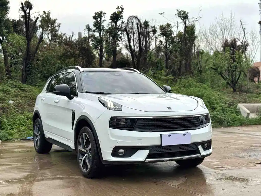 Lynk & Co 01 2017 2.0T Pro