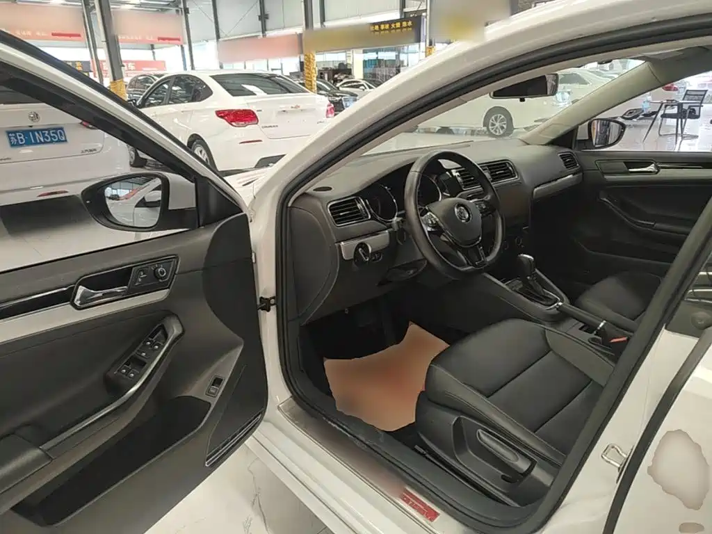 Volkswagen Sagitar — миниатюра 16