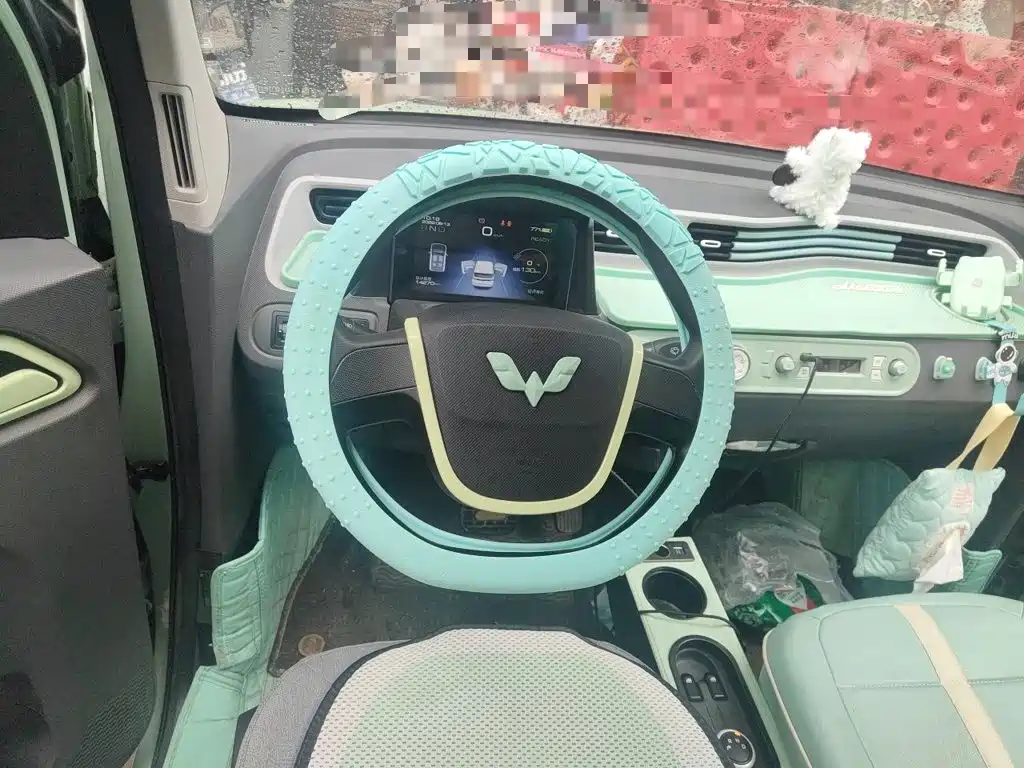 Wuling MINIEV — миниатюра 3