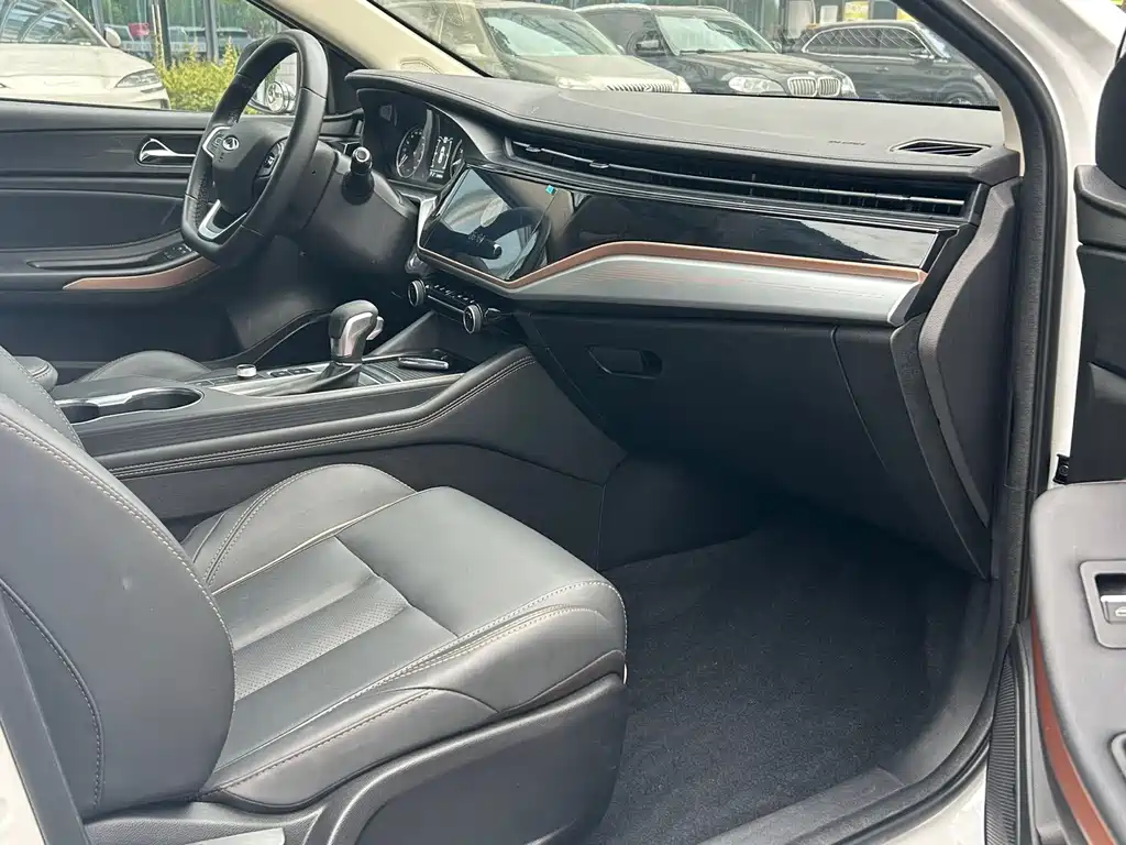 Chery Arrizo 5 PLUS — миниатюра 12