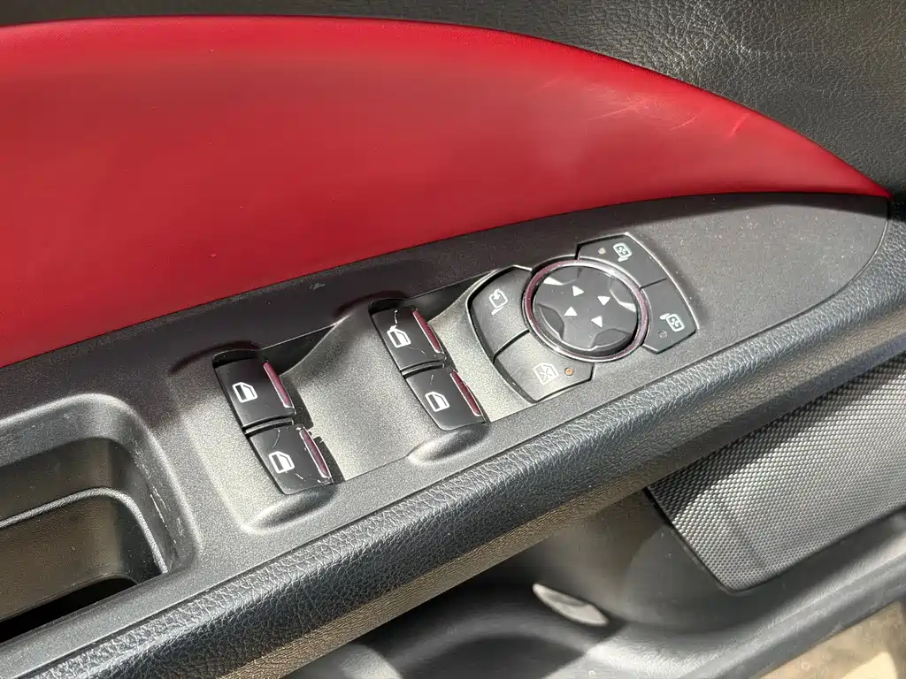 Ford Mondeo — миниатюра 18