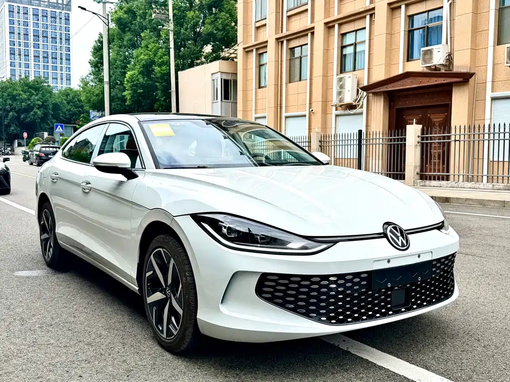 Volkswagen Lamando — миниатюра 2