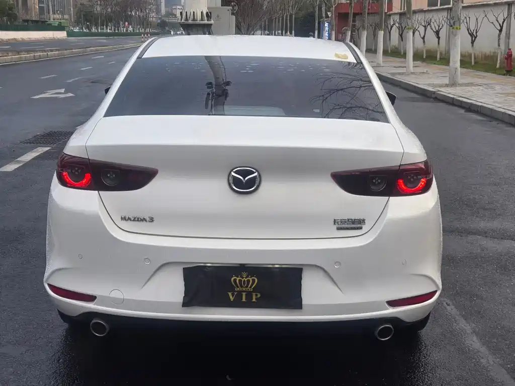 MAZDA 3 ANGKESAILA