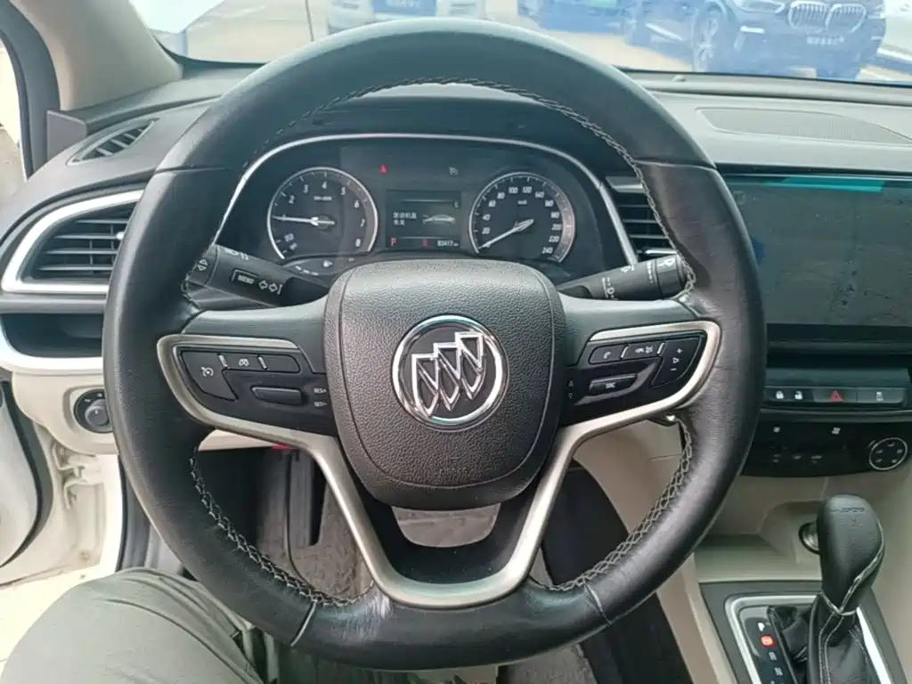 Buick Excelle — миниатюра 11