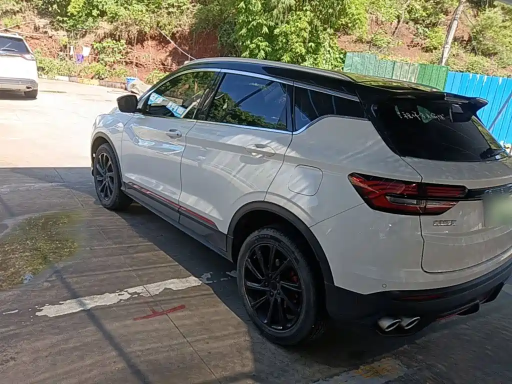 Geely Binyue — миниатюра 5