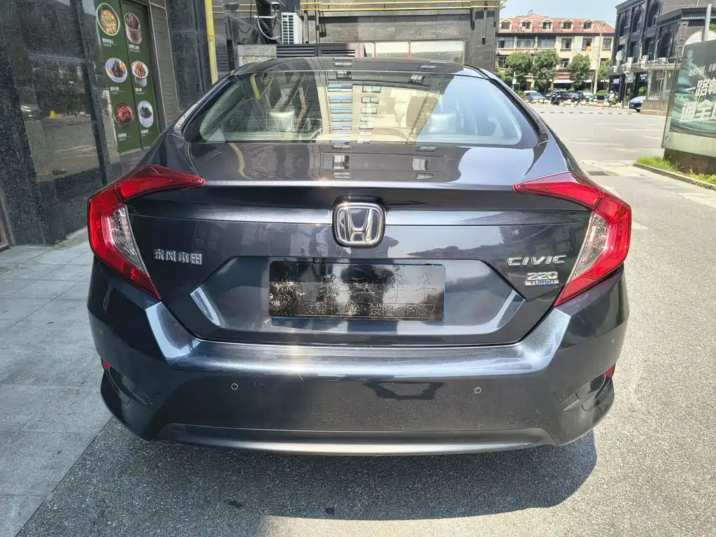 Honda Civic 2019 220TURBO CVT V