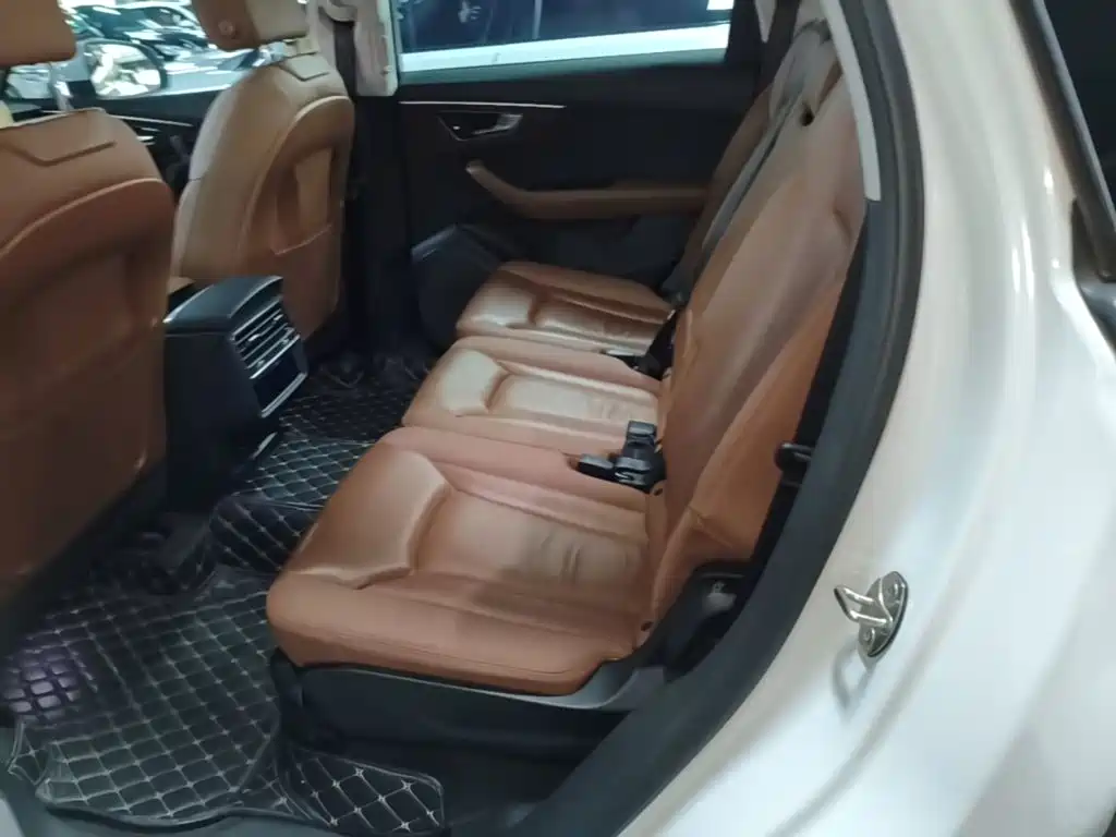 Audi Q7 — миниатюра 17