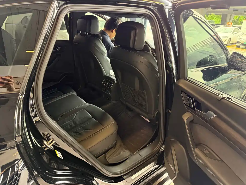 Audi Q5L — миниатюра 11