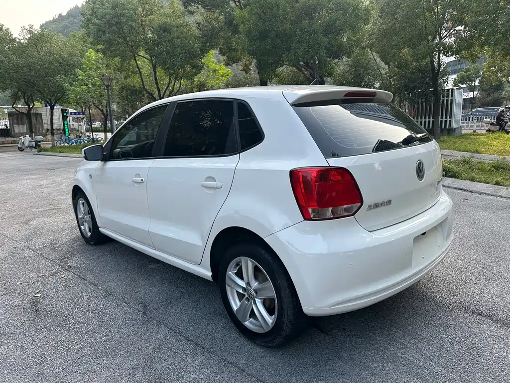 Volkswagen Polo — миниатюра 5