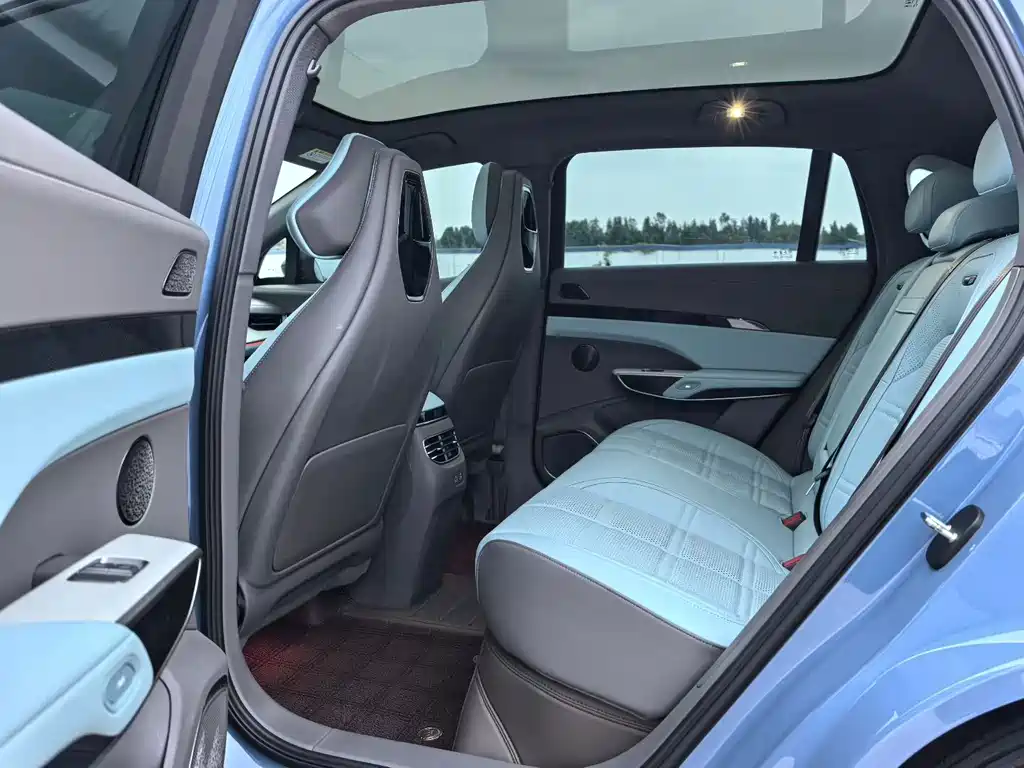 Hongqi Hongqi Tiangong 08 — миниатюра 5