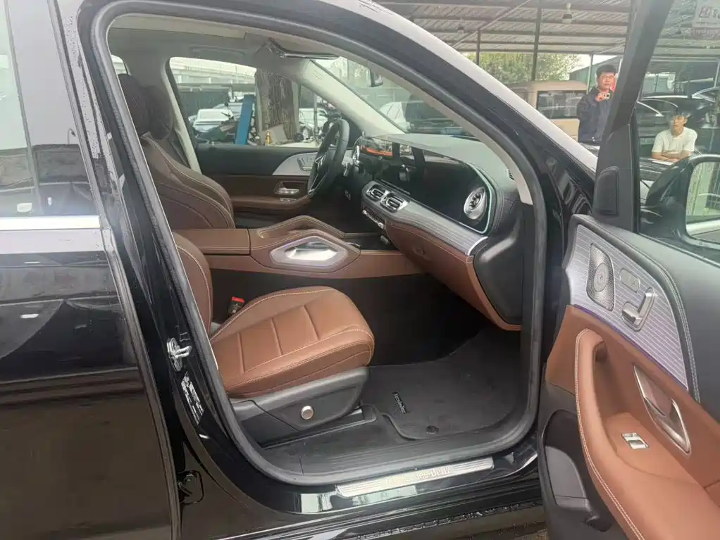 Mercedes-Benz GLE — миниатюра 13