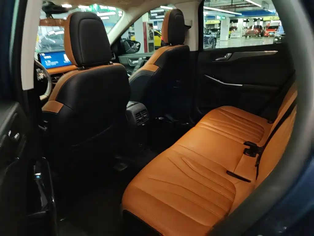 Ford Escape — миниатюра 17