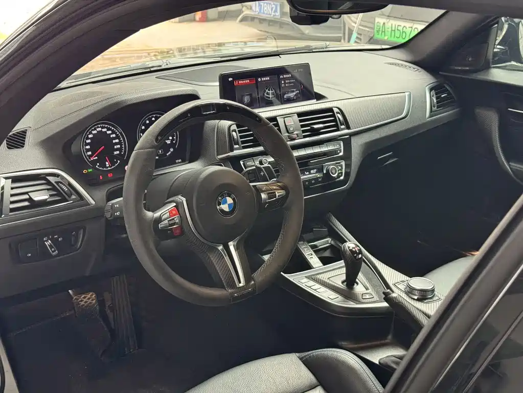 BMW M2 — миниатюра 9