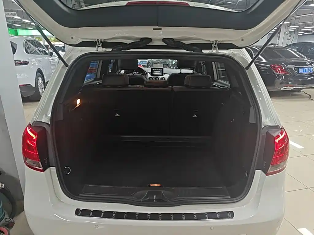 Mercedes-Benz B-Class — миниатюра 19