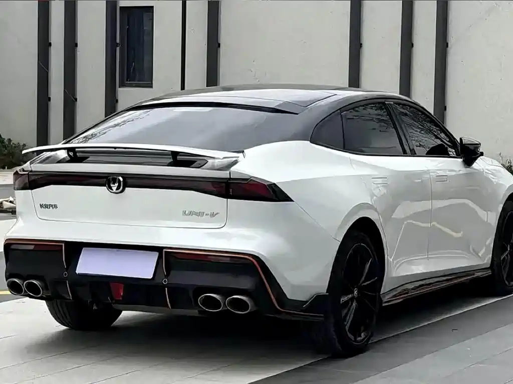 Changan UNI-V 2022 1.5T Sport