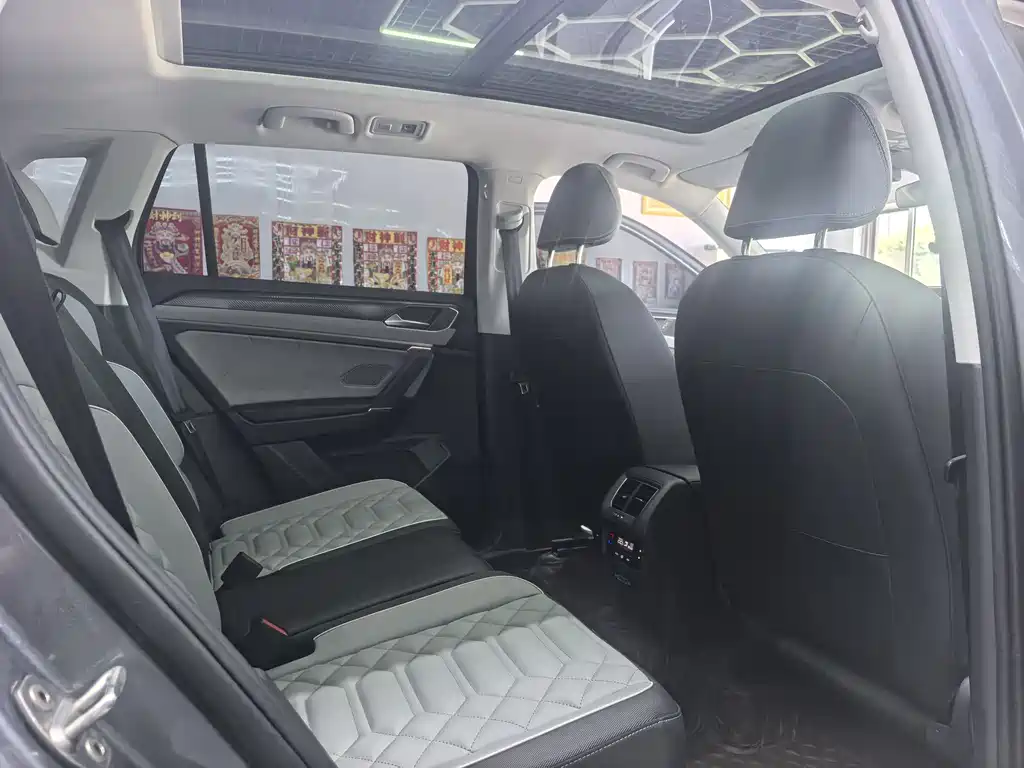 Volkswagen Tayron 2023 280TSI Luxury Plus