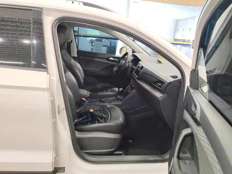 Volkswagen Tharu — миниатюра 8