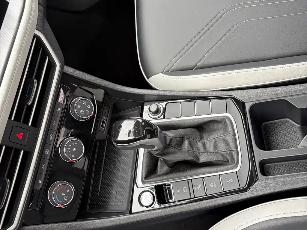 Jetta VA7 — миниатюра 10