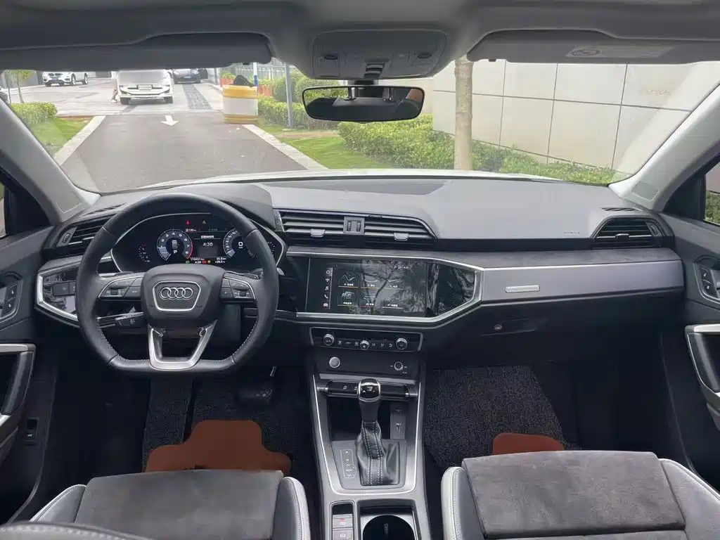 Audi Q3 — миниатюра 8