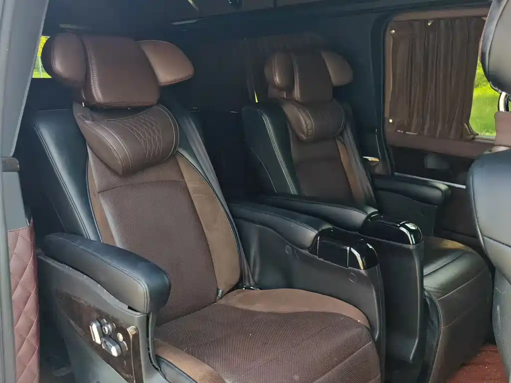 Mercedes-Benz V-Class — миниатюра 6