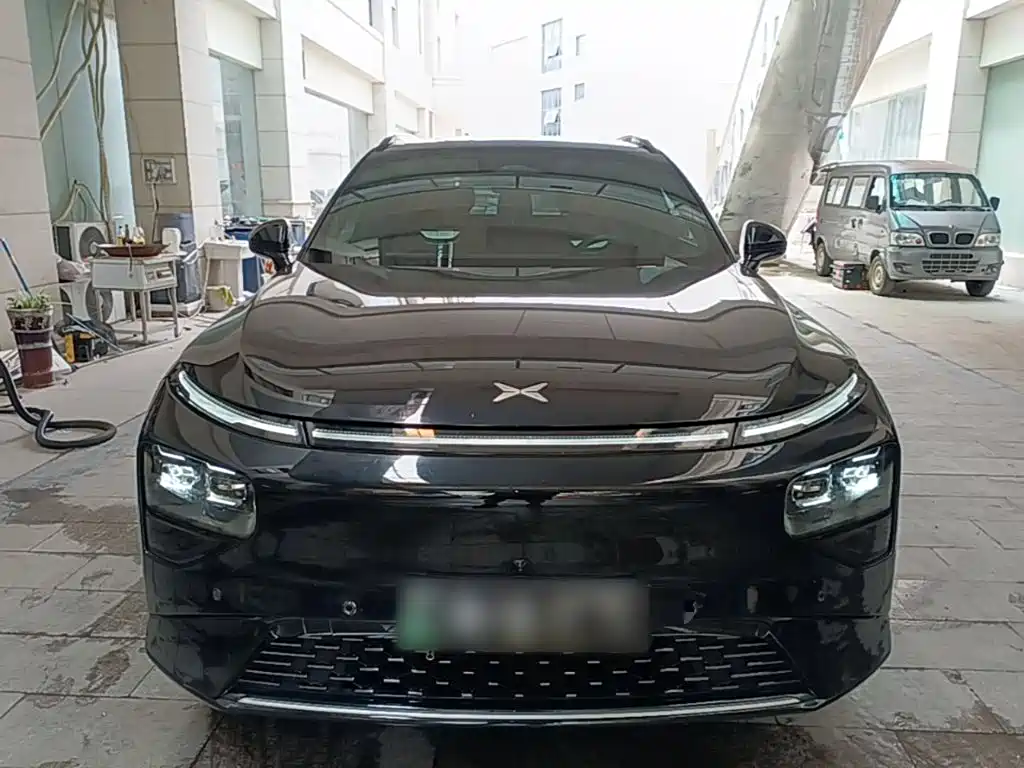 XPeng G9 — миниатюра 3