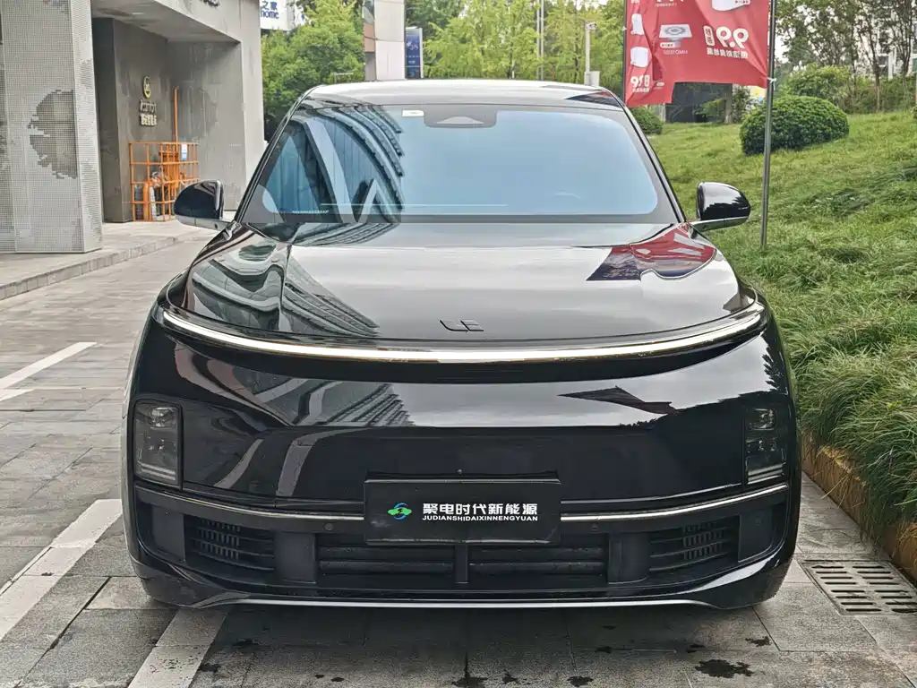Li Auto Li L8 — миниатюра 2