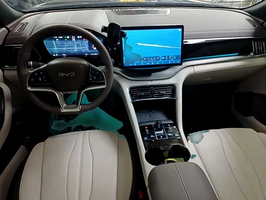 BYD PLUS New Energy — миниатюра 10