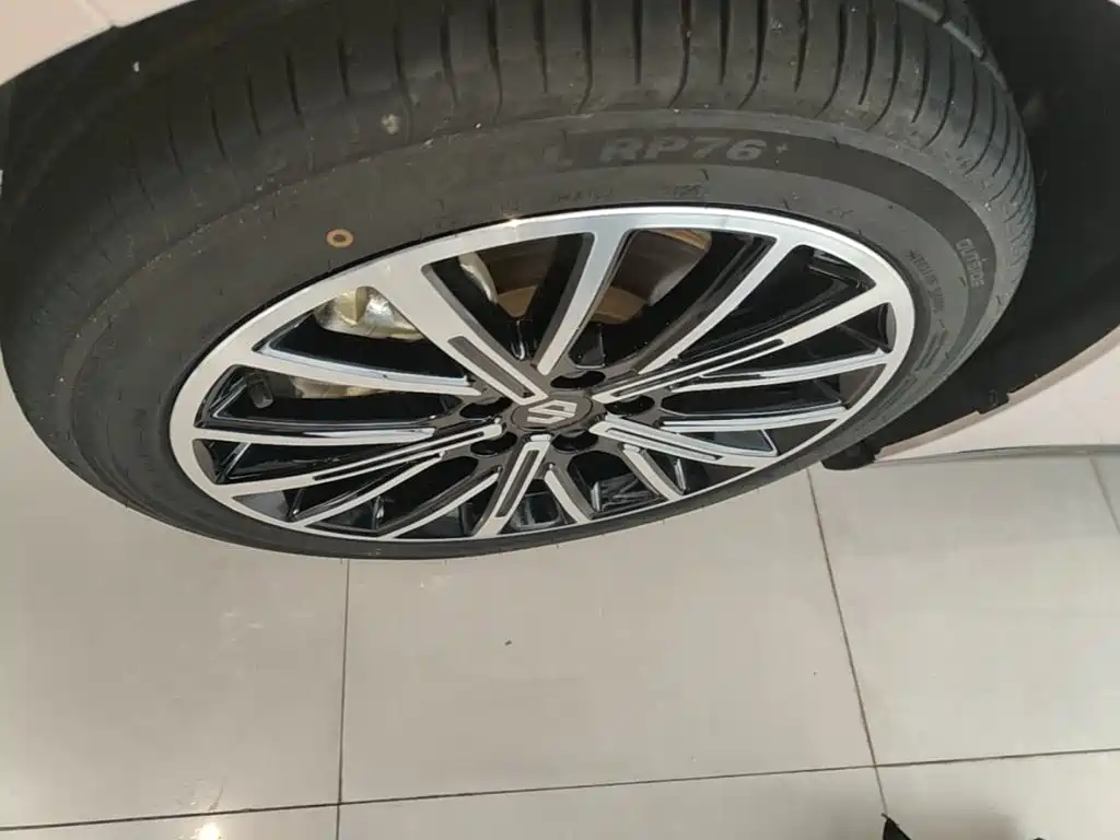 Leapmotor Leapmotor B01 — миниатюра 23