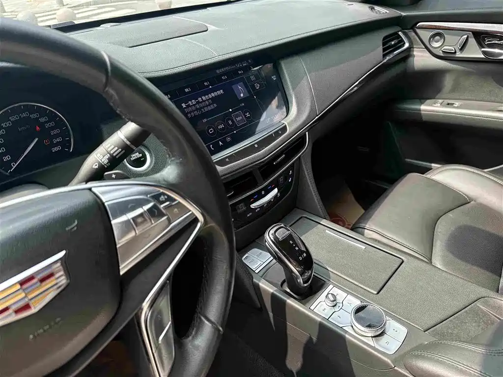 Cadillac CT6 — миниатюра 13